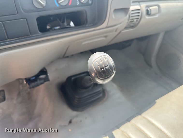 image for item EM2278 1995 Chevrolet C3500 flatbed pickup truck