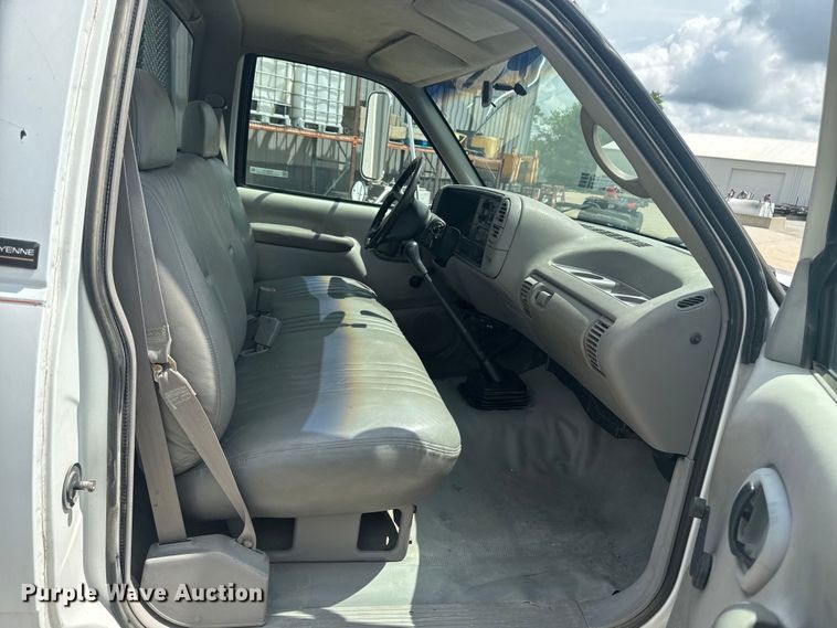 image for item EM2278 1995 Chevrolet C3500 flatbed pickup truck