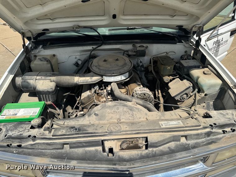 image for item EM2278 1995 Chevrolet C3500 flatbed pickup truck