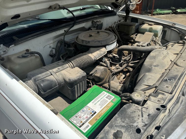 image for item EM2278 1995 Chevrolet C3500 flatbed pickup truck