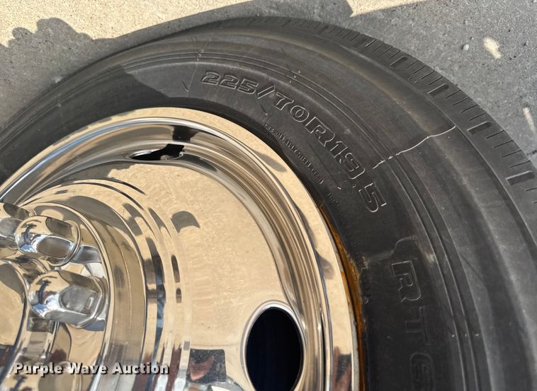 image for item EM2278 1995 Chevrolet C3500 flatbed pickup truck