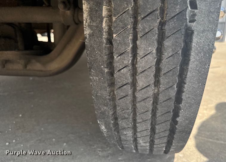 image for item EM2278 1995 Chevrolet C3500 flatbed pickup truck