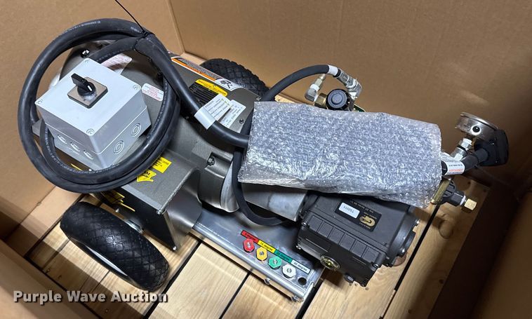 image for item EM2286 (2) Cam spray 2305X-GFCI pressure washers