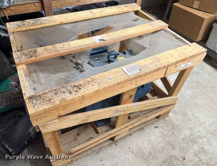 image for item EM2289 WEG 075180T3E365T-W40 electric motor