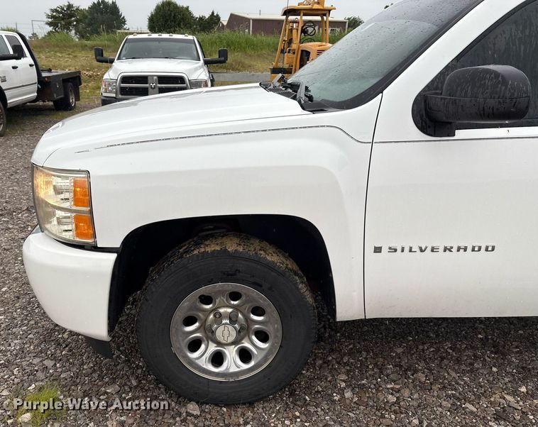 image for item EM2594 2008 Chevrolet Silverado 1500 Ext. Cab pickup truck