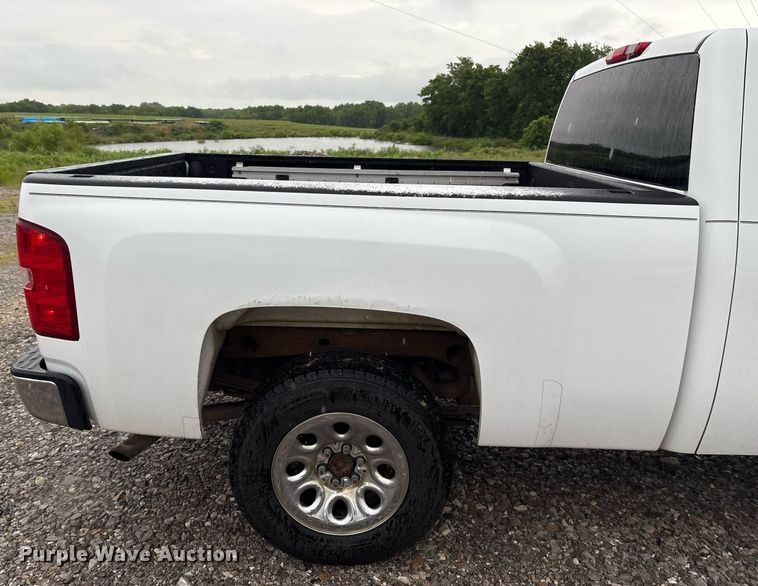 image for item EM2594 2008 Chevrolet Silverado 1500 Ext. Cab pickup truck