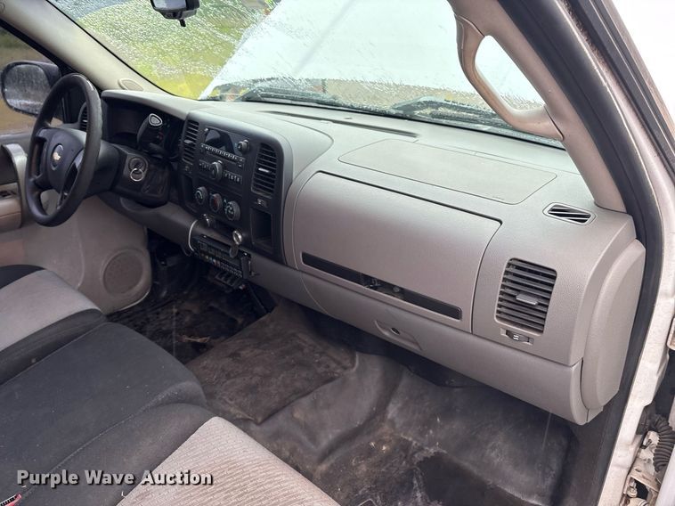 image for item EM2594 2008 Chevrolet Silverado 1500 Ext. Cab pickup truck