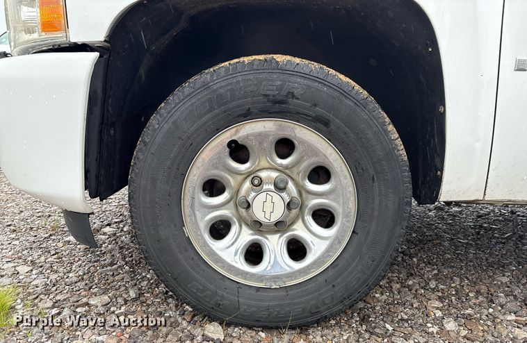 image for item EM2594 2008 Chevrolet Silverado 1500 Ext. Cab pickup truck