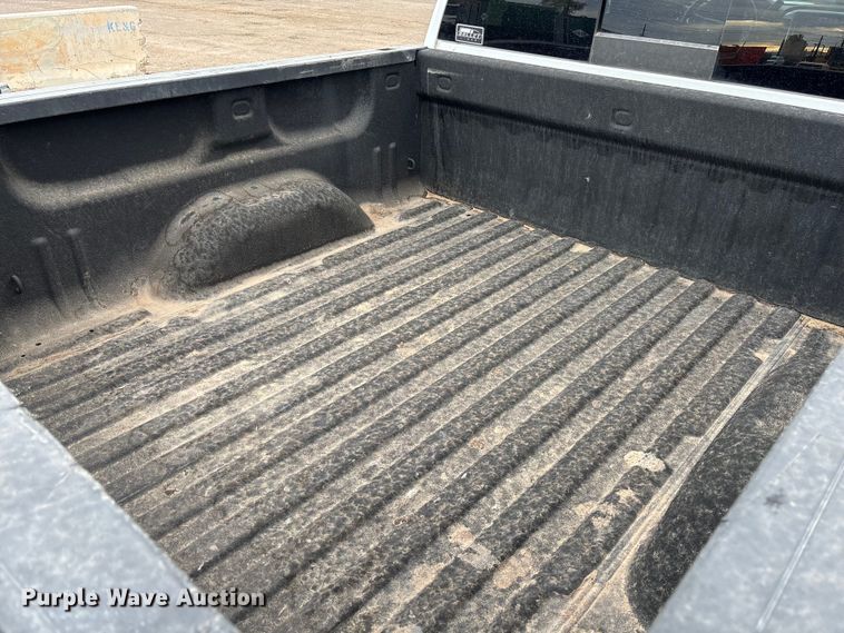 image for item EM5058 2018 Chevrolet Silverado 1500 Z71 Crew Cab pickup truck