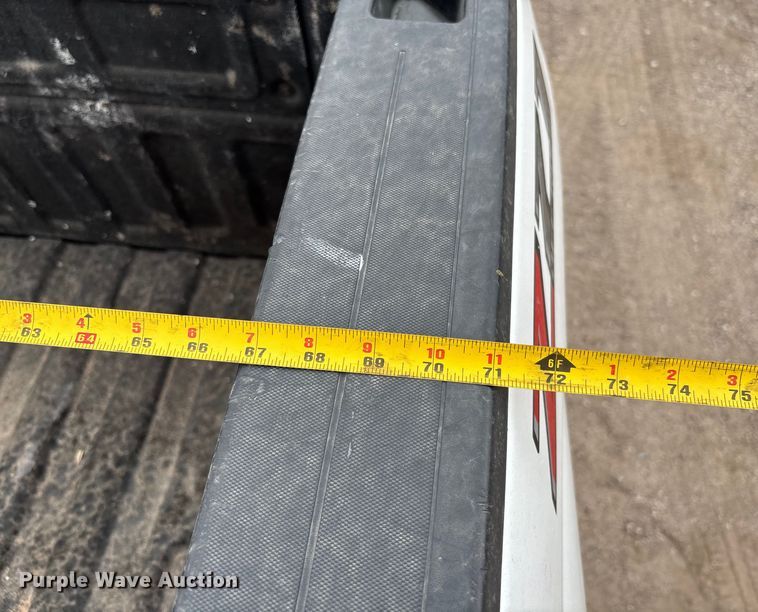 image for item EM5058 2018 Chevrolet Silverado 1500 Z71 Crew Cab pickup truck