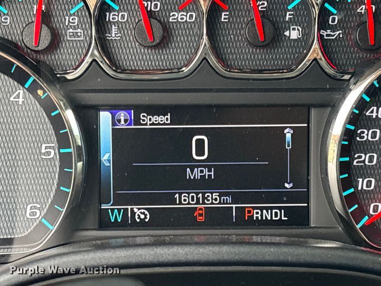 image for item EM5058 2018 Chevrolet Silverado 1500 Z71 Crew Cab pickup truck