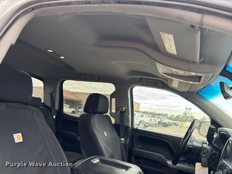 image for item EM5058 2018 Chevrolet Silverado 1500 Z71 Crew Cab pickup truck