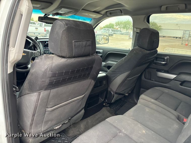 image for item EM5058 2018 Chevrolet Silverado 1500 Z71 Crew Cab pickup truck