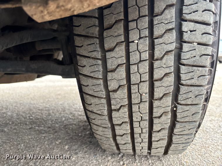 image for item EM5058 2018 Chevrolet Silverado 1500 Z71 Crew Cab pickup truck