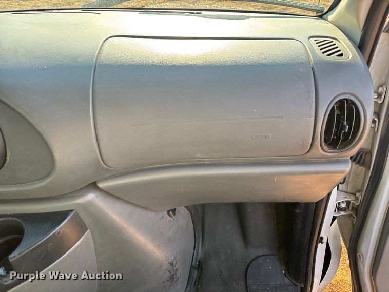 image for item EM5070 2006 Ford Econoline van