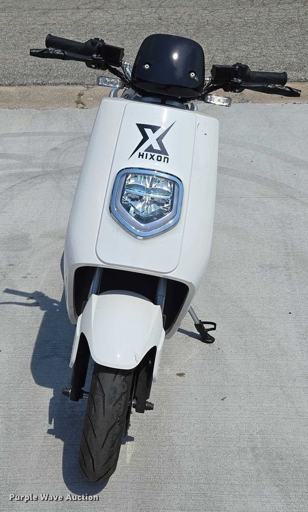 image for item EN5507 2019 Hixon Chargepro electric scooter