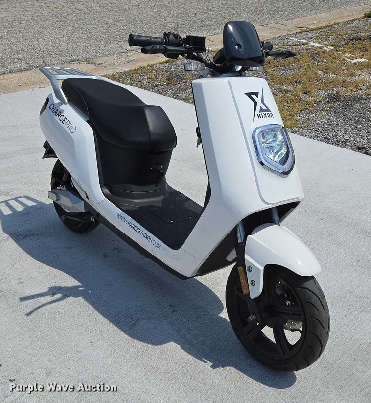 image for item EN5507 2019 Hixon Chargepro electric scooter