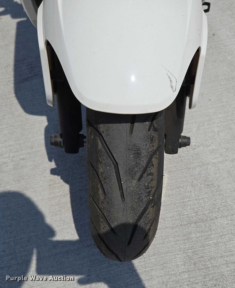 image for item EN5507 2019 Hixon Chargepro electric scooter