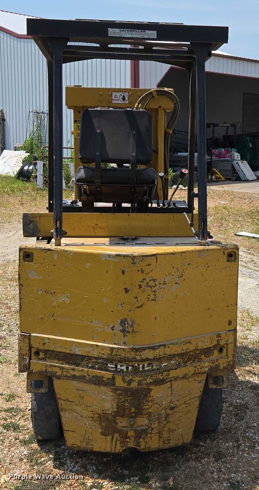 image for item EN5509 Caterpillar M50B forklift