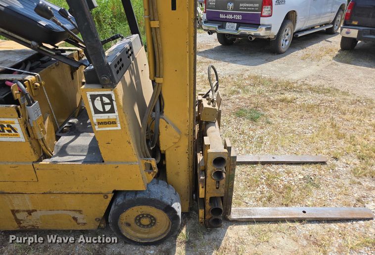 image for item EN5509 Caterpillar M50B forklift