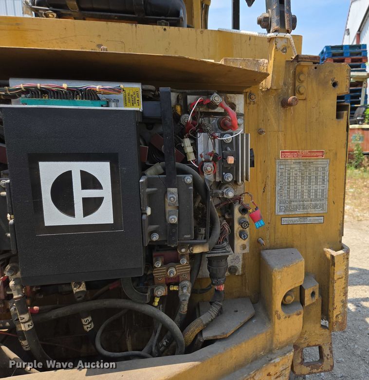 image for item EN5509 Caterpillar M50B forklift