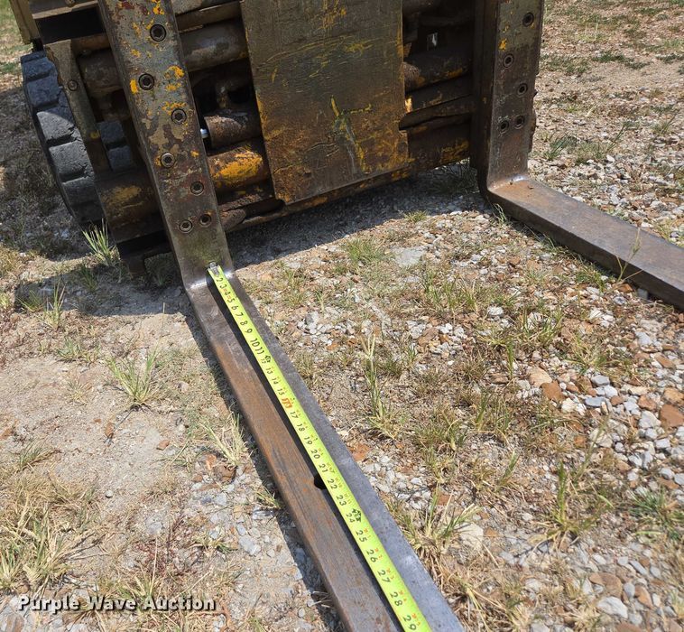 image for item EN5509 Caterpillar M50B forklift