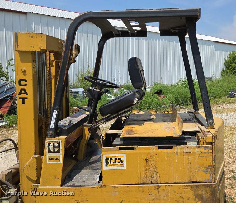 image for item EN5509 Caterpillar M50B forklift