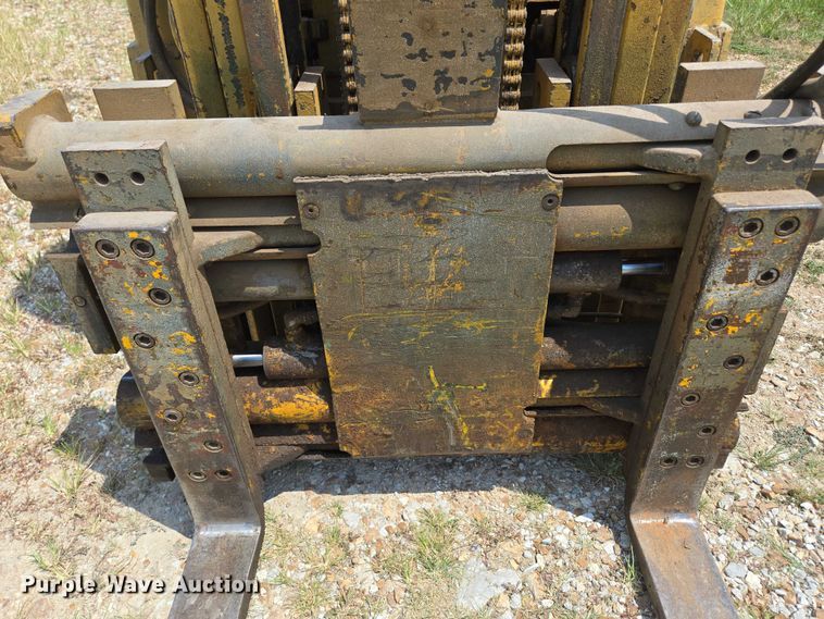 image for item EN5509 Caterpillar M50B forklift