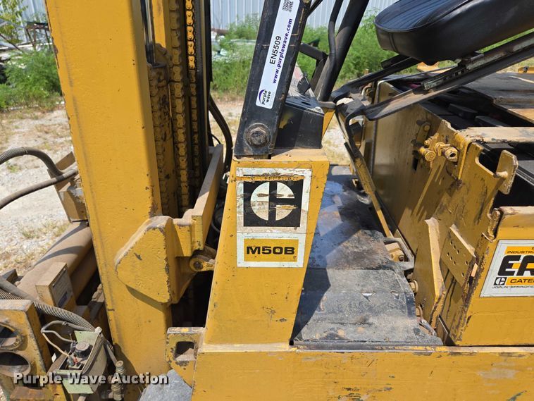 image for item EN5509 Caterpillar M50B forklift
