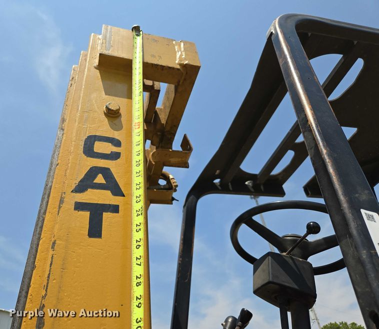 image for item EN5509 Caterpillar M50B forklift