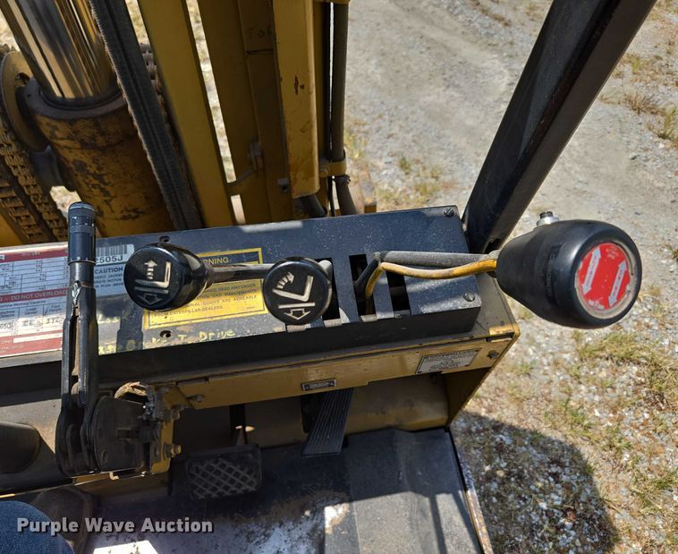 image for item EN5509 Caterpillar M50B forklift