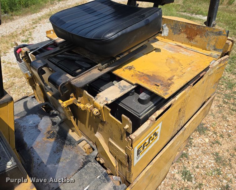 image for item EN5509 Caterpillar M50B forklift