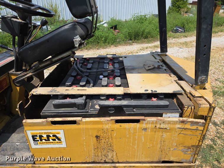 image for item EN5509 Caterpillar M50B forklift