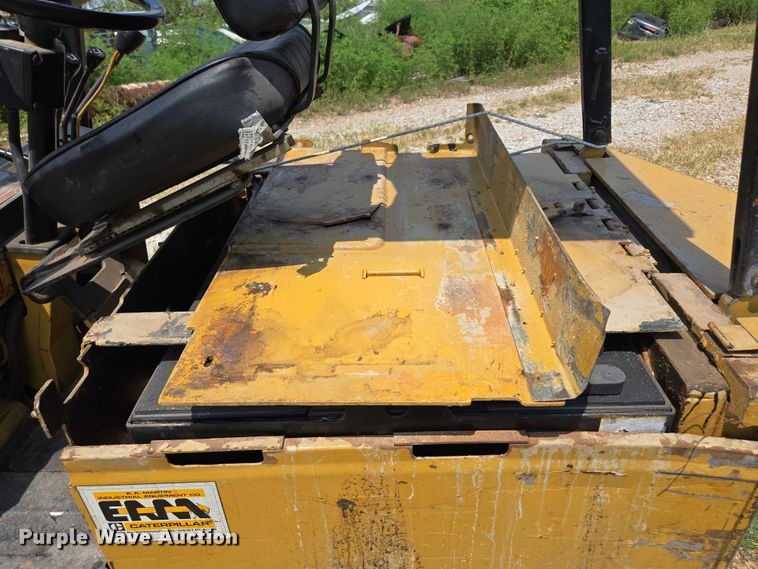 image for item EN5509 Caterpillar M50B forklift