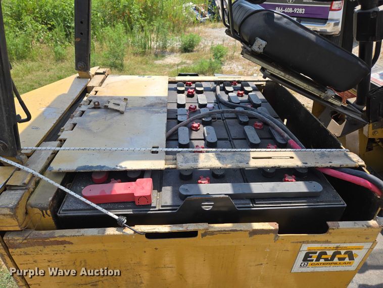 image for item EN5509 Caterpillar M50B forklift