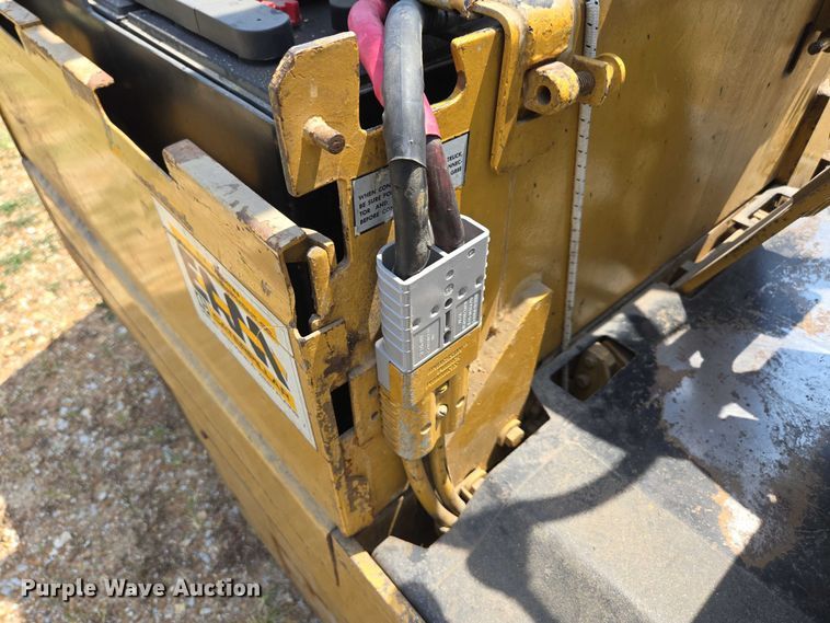 image for item EN5509 Caterpillar M50B forklift