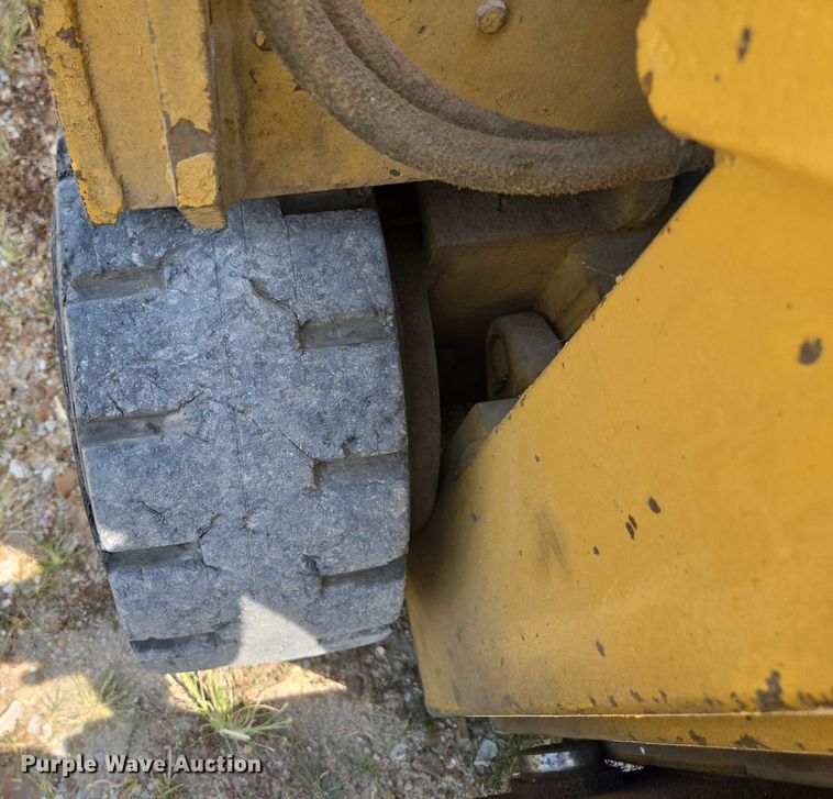 image for item EN5509 Caterpillar M50B forklift