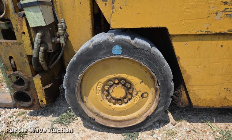 image for item EN5509 Caterpillar M50B forklift