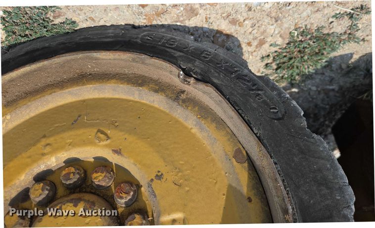 image for item EN5509 Caterpillar M50B forklift