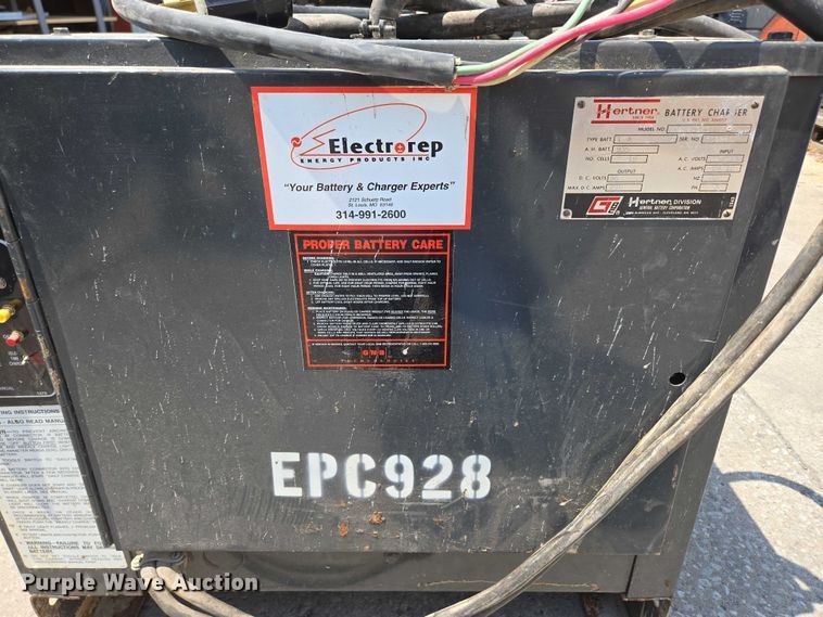 image for item EN5509 Caterpillar M50B forklift