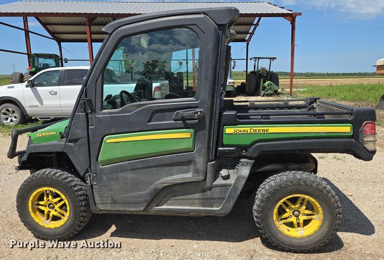 image for item EN8310 2018 John Deere XUV 835M utility vehicle