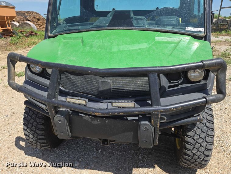 image for item EN8310 2018 John Deere XUV 835M utility vehicle