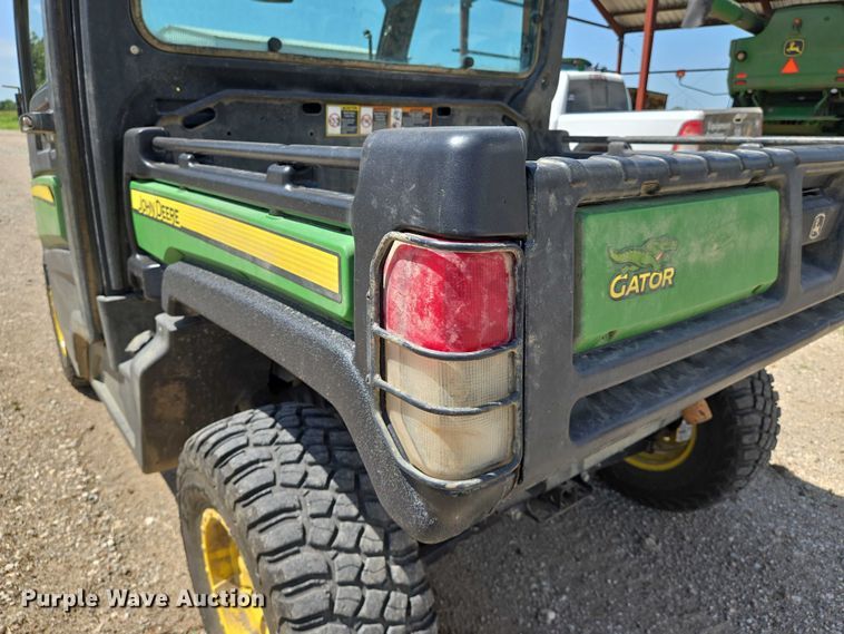 image for item EN8310 2018 John Deere XUV 835M utility vehicle