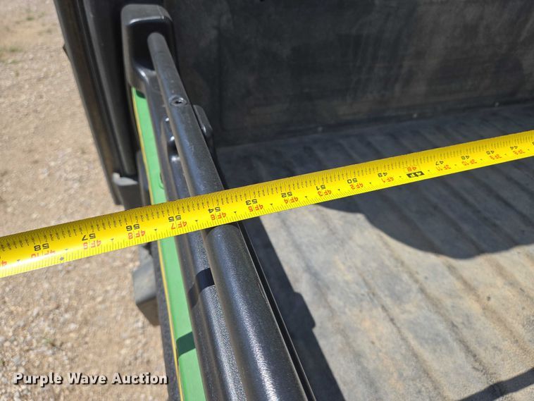 image for item EN8310 2018 John Deere XUV 835M utility vehicle