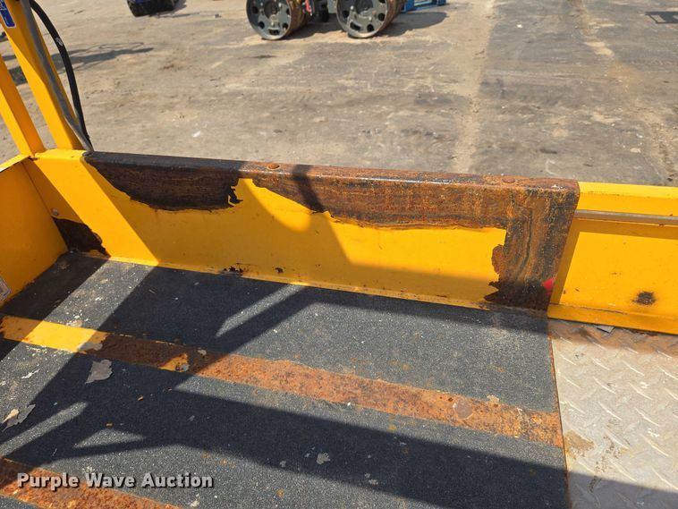 image for item EN8343 Hy-Brid ZT-1630 scissor lift