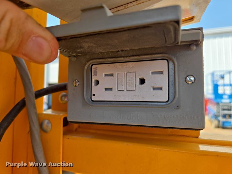 image for item EN8343 Hy-Brid ZT-1630 scissor lift