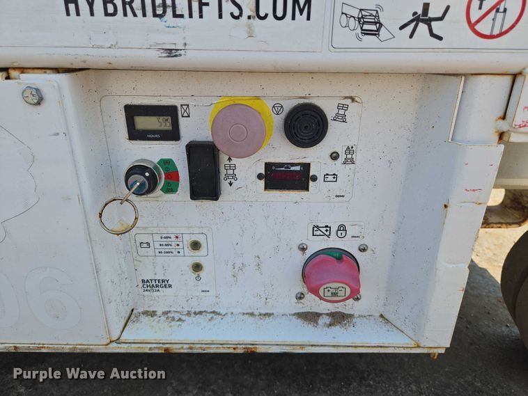 image for item EN8343 Hy-Brid ZT-1630 scissor lift