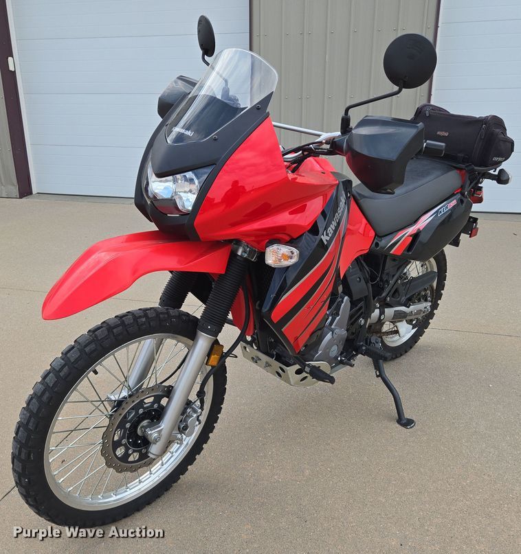 image for item EN8373 2009 Kawasaki KLR650 motorcycle