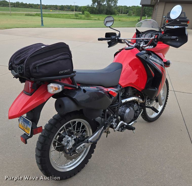 image for item EN8373 2009 Kawasaki KLR650 motorcycle