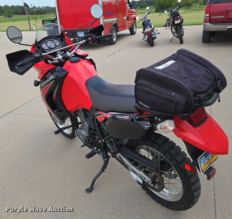 image for item EN8373 2009 Kawasaki KLR650 motorcycle